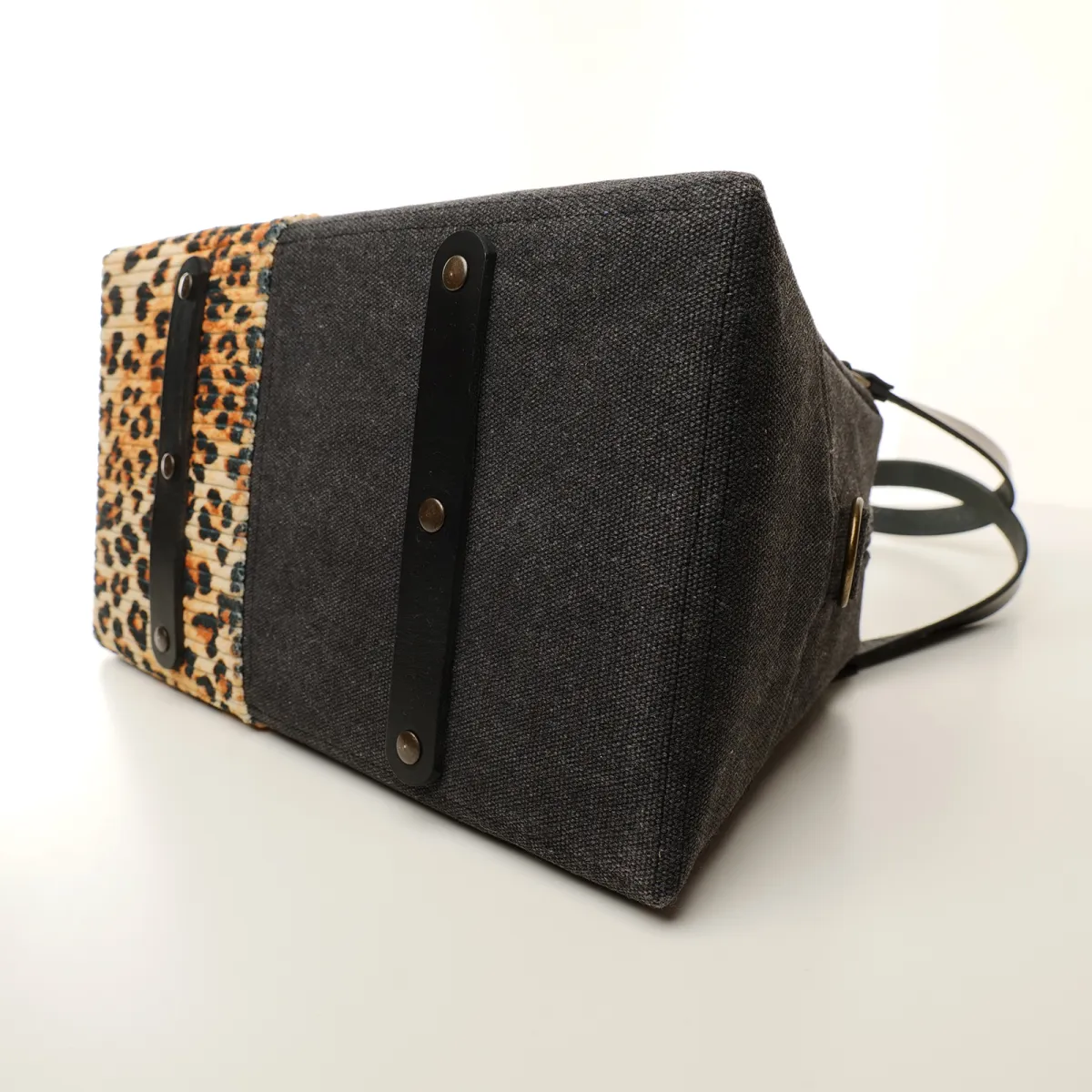 Sac à main bandoulière Coton d'Avril CESAR Signature Fauve