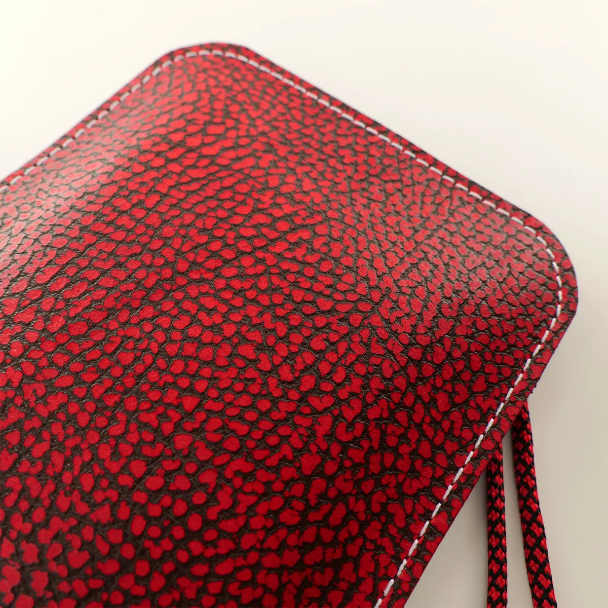 Mini sac pochette téléphone Coton d'Avril ERI Rouge Noir