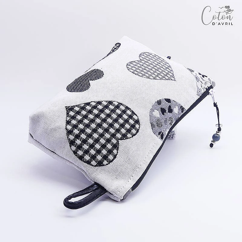 Pochette Trousse Maquillage CŒURS NB