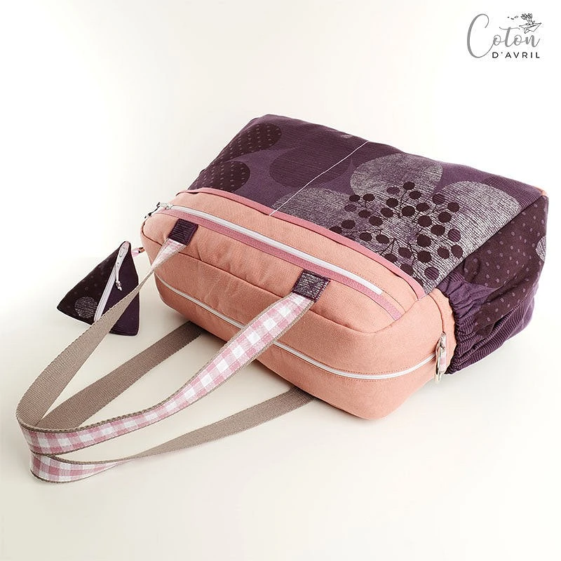 Sac à langer ou sac weekend rose imprimé violet