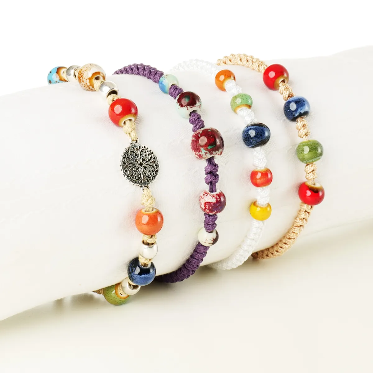 Bracelet coton d'avril Baume