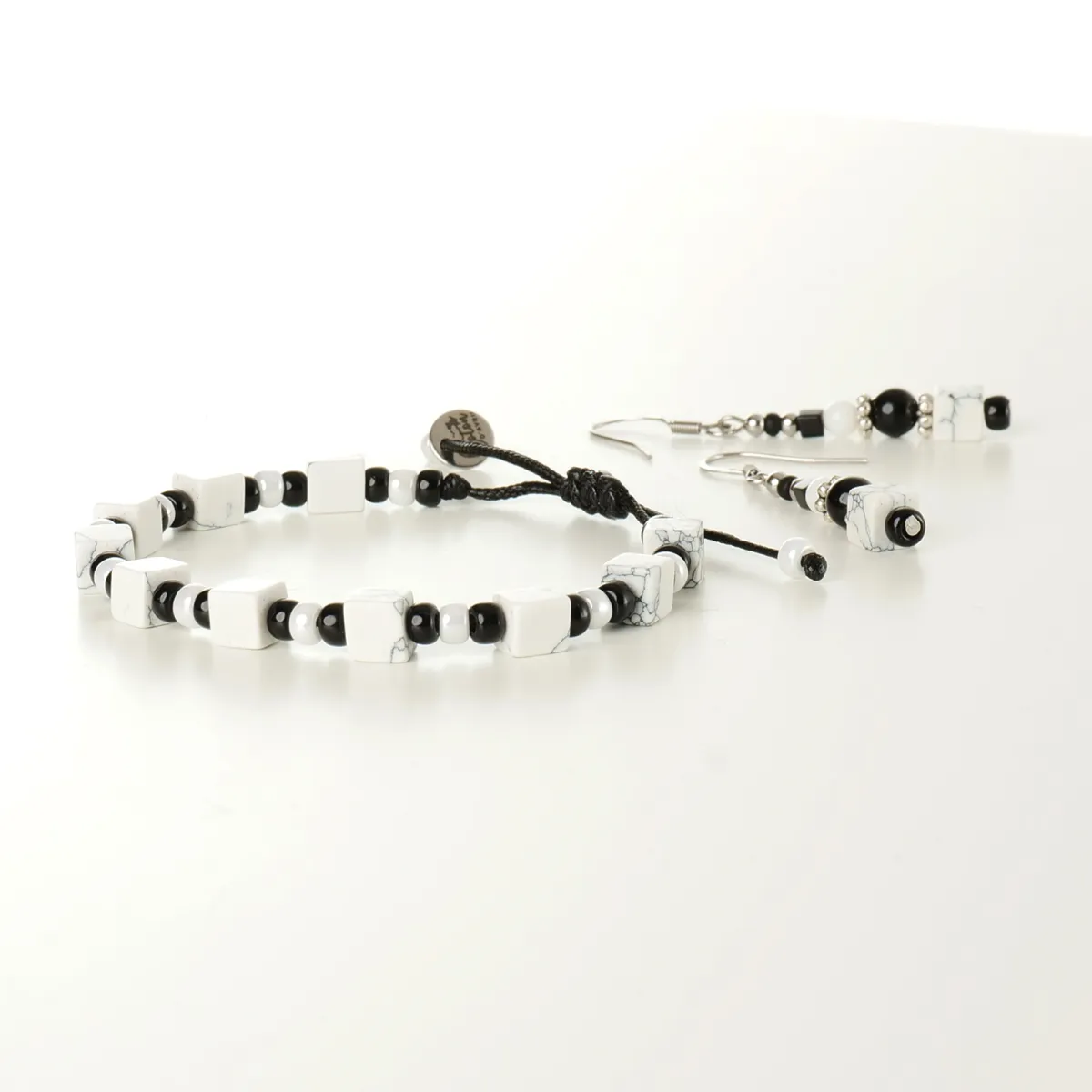 Bracelet boucles d'oreilles coton d'avril Khéo