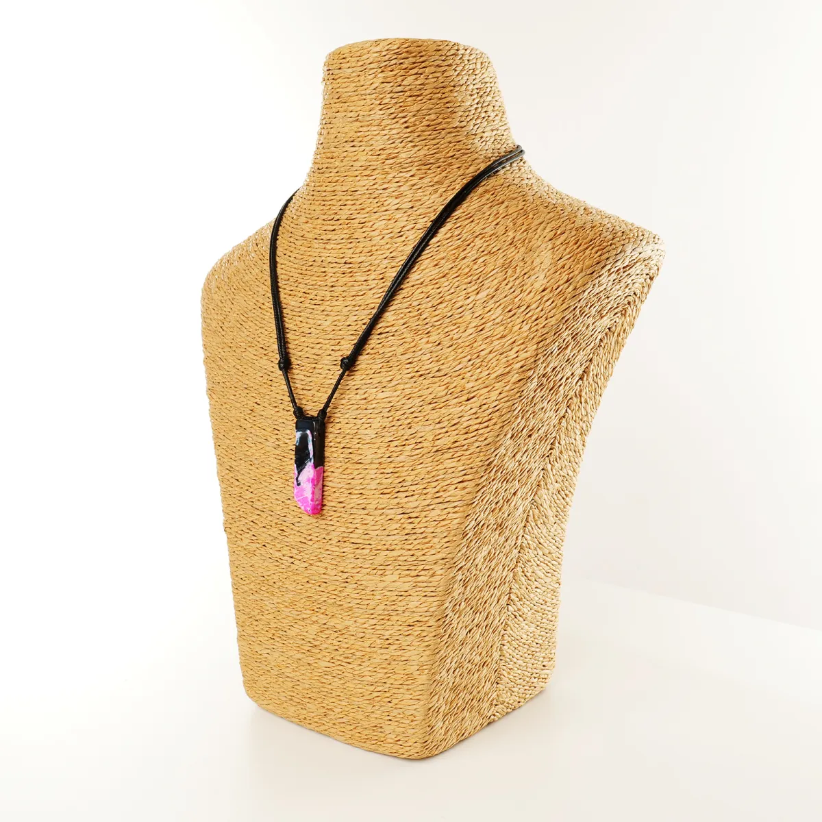 Collier Pierre d'Agate Fuchsia Coton d'Avril