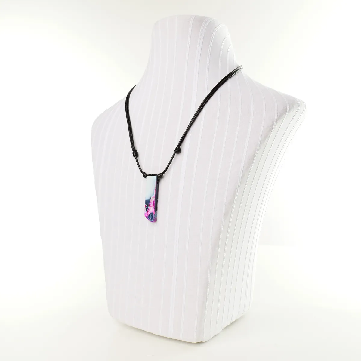 Collier Pierre d'Agate Fuchsia Coton d'Avril