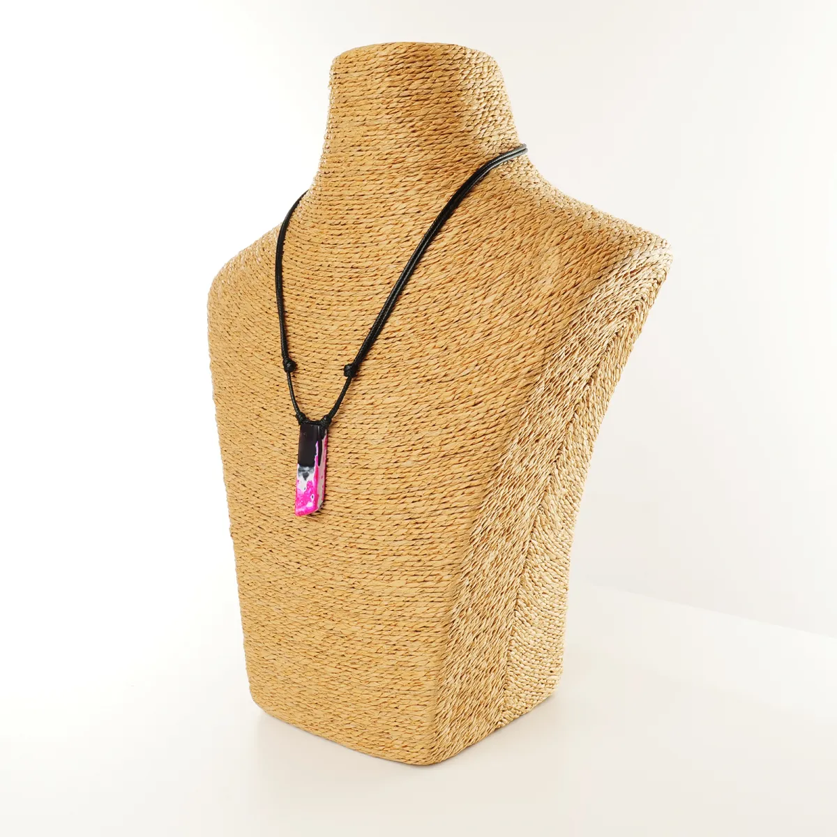 Collier Pierre d'Agate Fuchsia Coton d'Avril