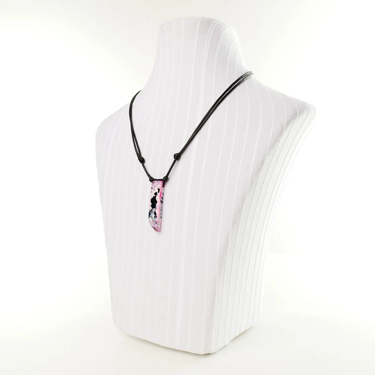 Collier Pierre d'Agate Fuchsia Coton d'Avril