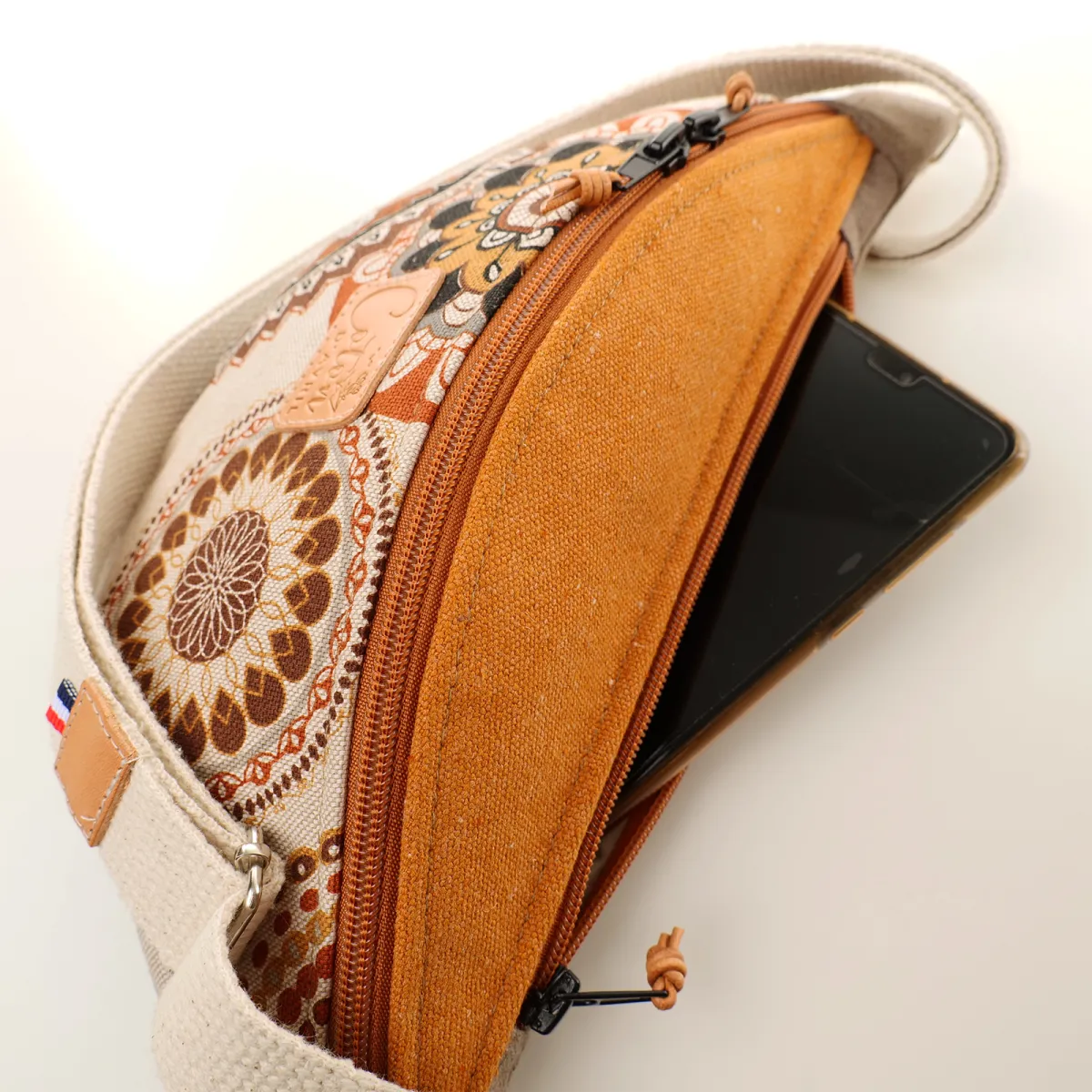 Sac banane Coton d'Avril Melisse Mandala brun